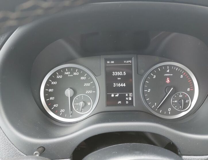 Mercedes-Benz Vito 17