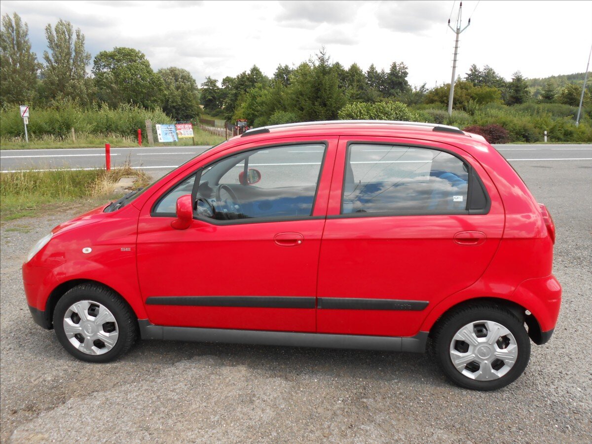 Chevrolet Spark Hatchback 995,0 49 kw