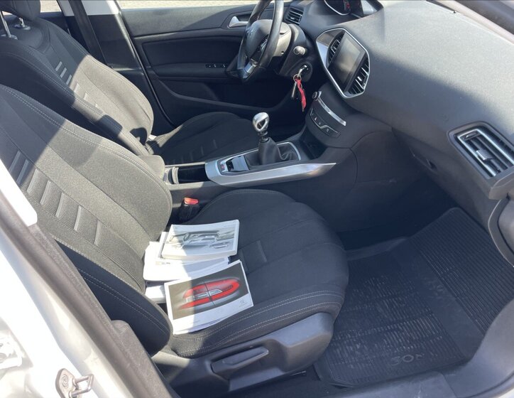 Peugeot 308 Kombi 1,6 l 88 kw