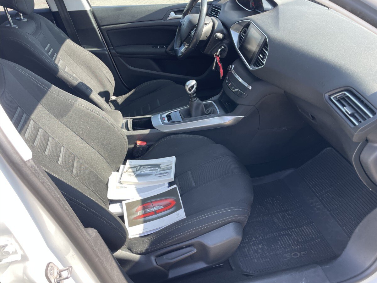 Peugeot 308 Kombi 1,6 l 88 kw