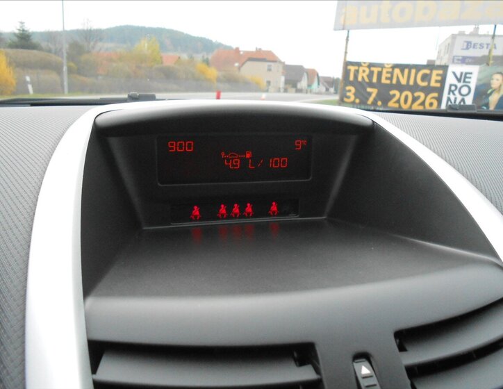 Peugeot 207 Hatchback 1,4 l 54 kw