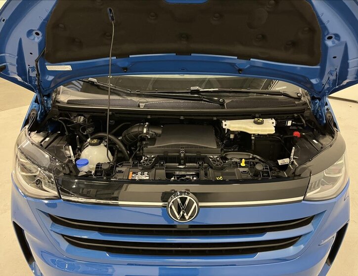 Volkswagen Caravelle 31