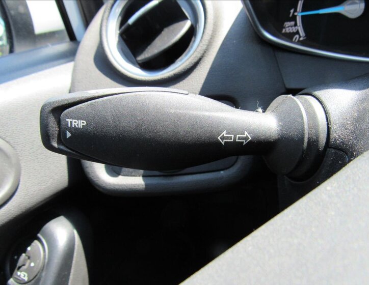 Ford Fiesta Hatchback 998,0 74 kw