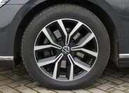 Volkswagen Passat 25