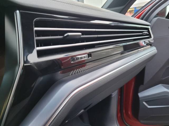 Volkswagen Touareg SUV 3,0 l 210 kw