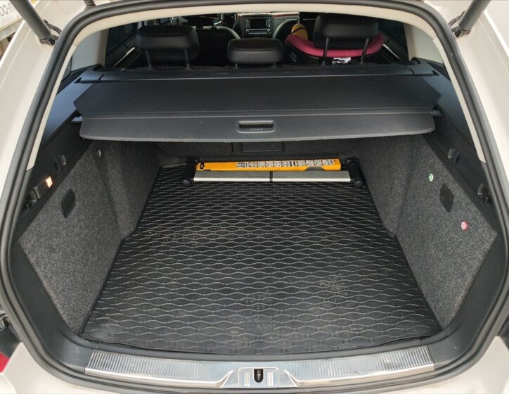 Škoda Superb Kombi 2,0 l 103 kw