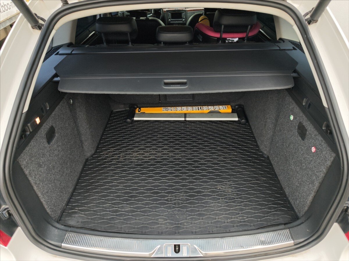 Škoda Superb Kombi 2,0 l 103 kw