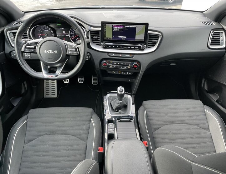 KIA ProCeed Kombi 1,5 l 118 kw