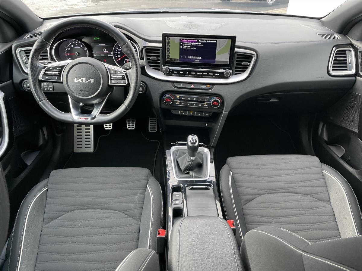 KIA ProCeed Kombi 1,5 l 118 kw