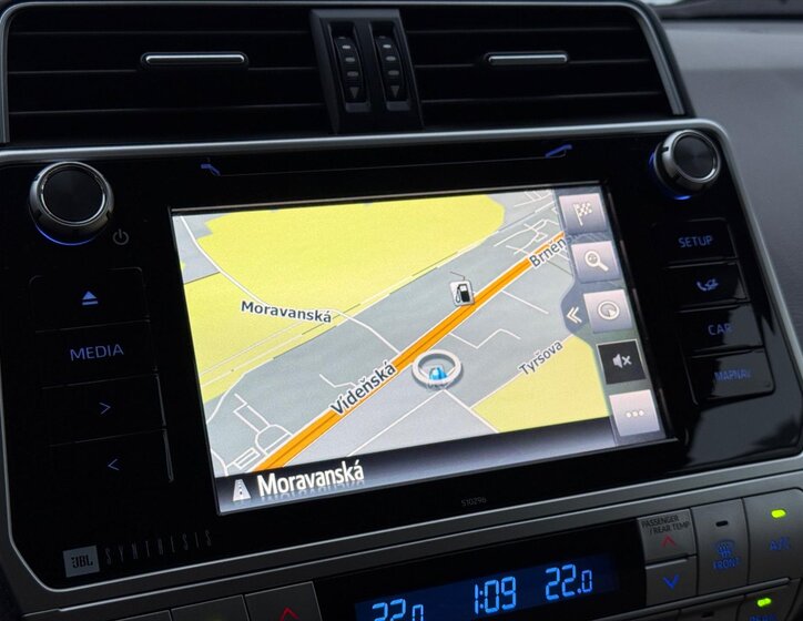 Toyota Land Cruiser 15