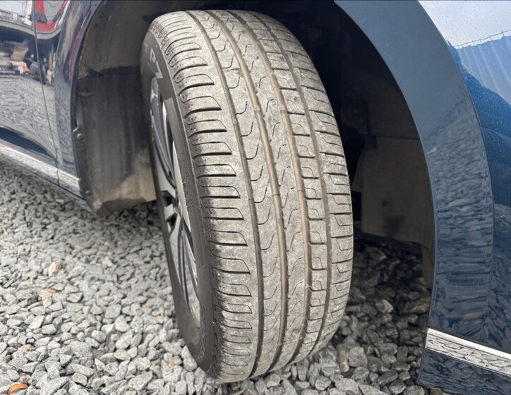 Volkswagen Passat Kombi 1,4 l 0