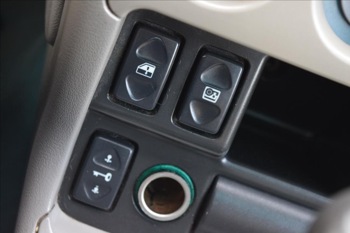 Land Rover Freelander Kombi 2,0 l 71 kw