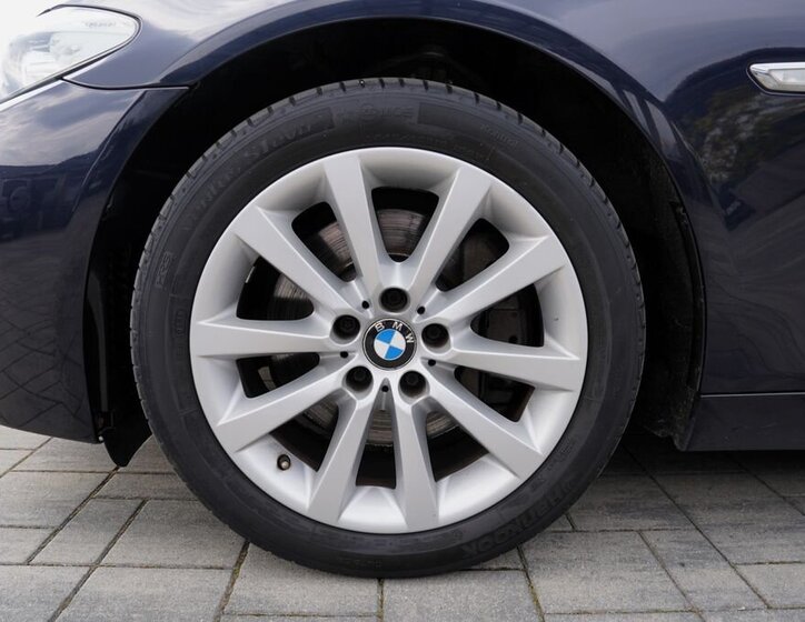 BMW Řada 5 Sedan / Limuzína 3,0 l 190 kw