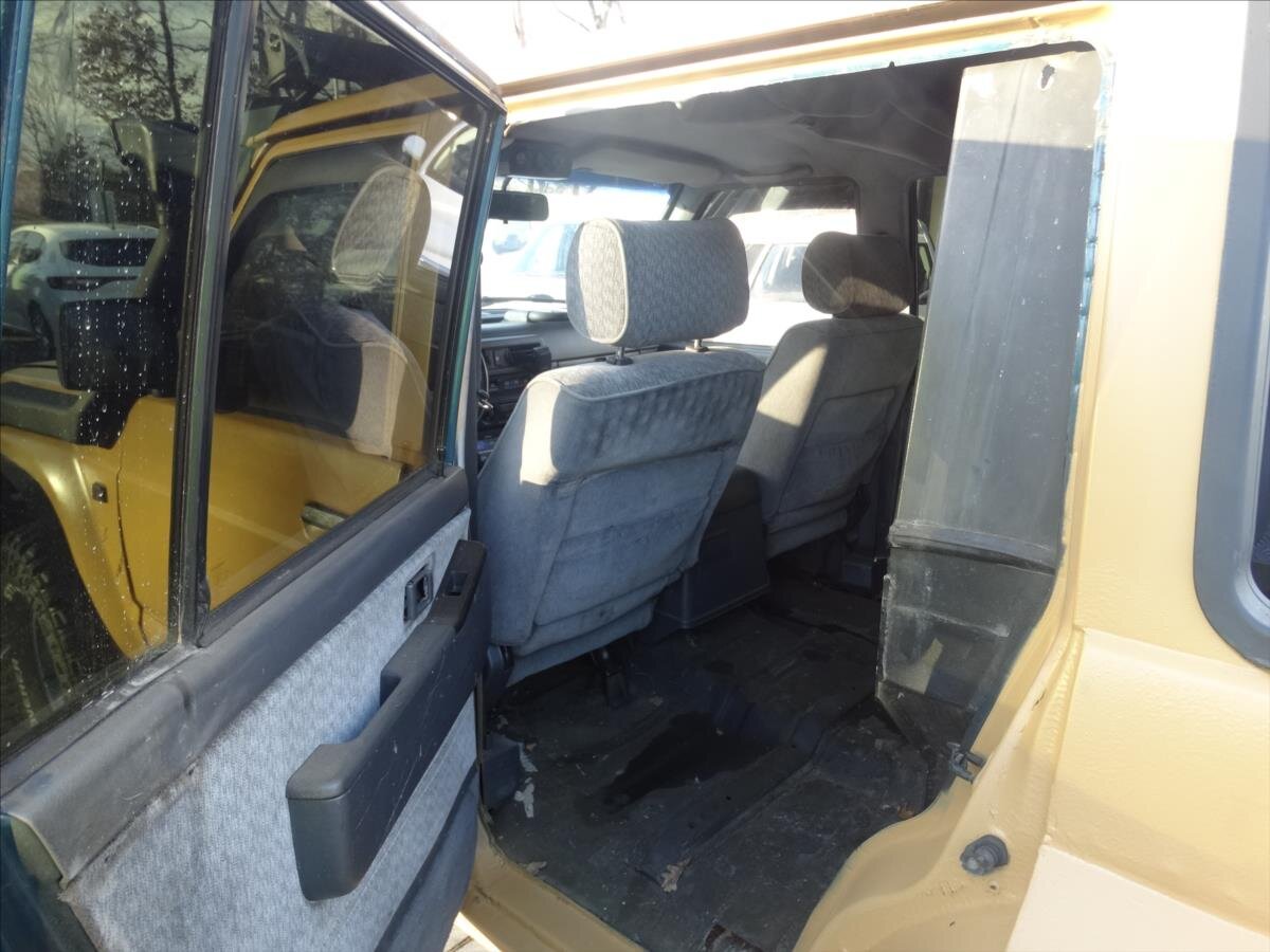 Nissan Ostatní Pick-up 2,8 l 85 kw