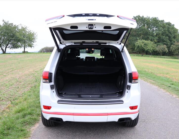 Jeep Grand Cherokee 9