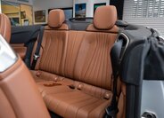 Mercedes-Benz Třídy E 8