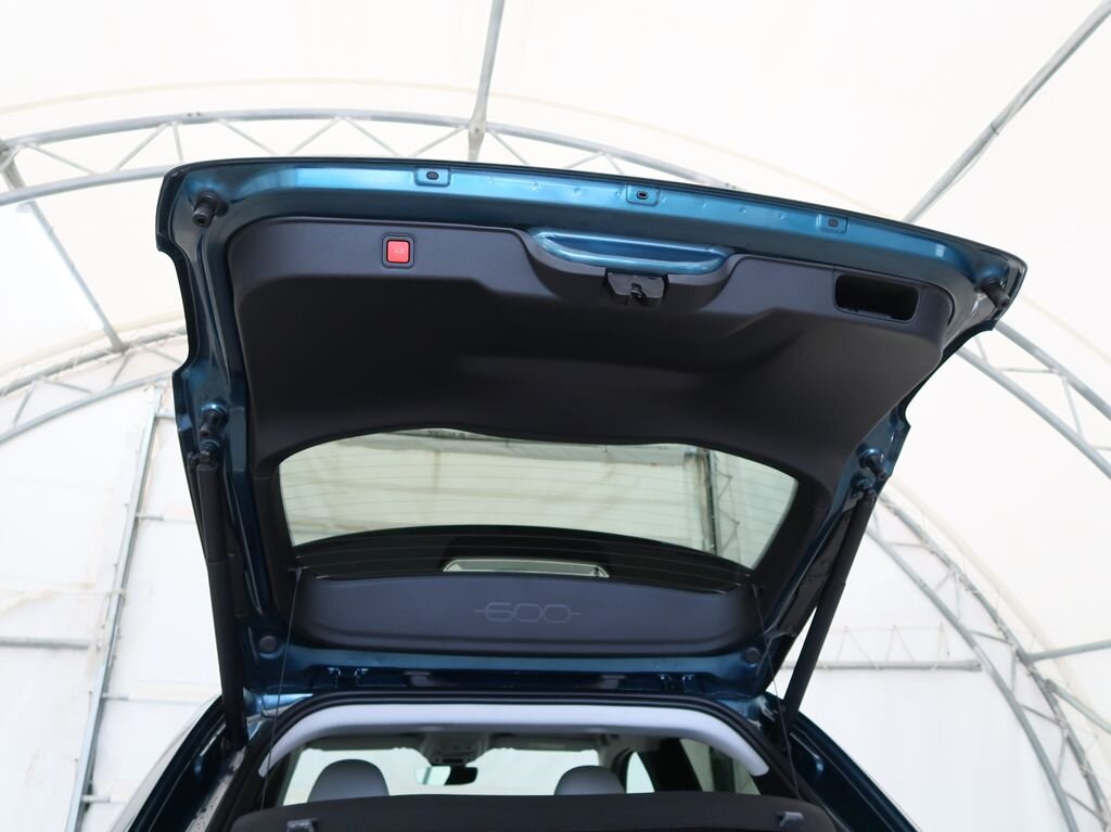 Fiat 600 Hatchback 1,2 l 100 kw