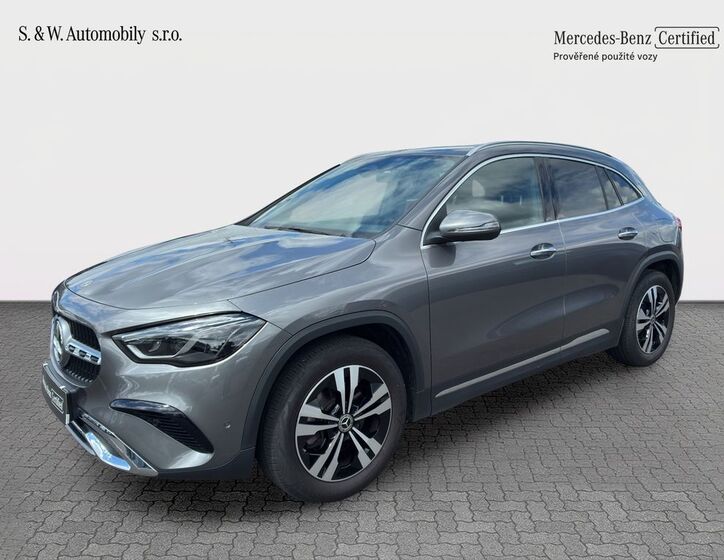 Mercedes-Benz GLA 1