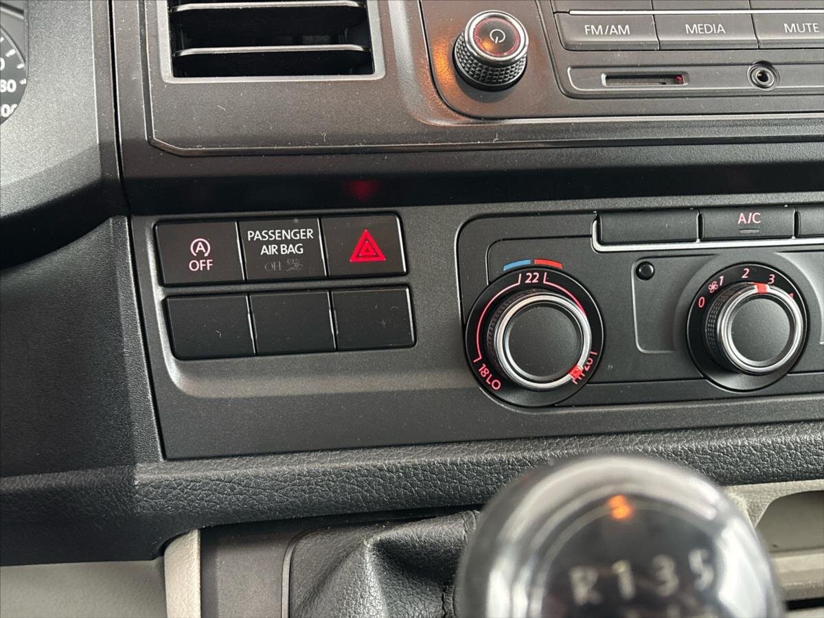 Volkswagen Transporter Kombi 2,0 l 110 kw