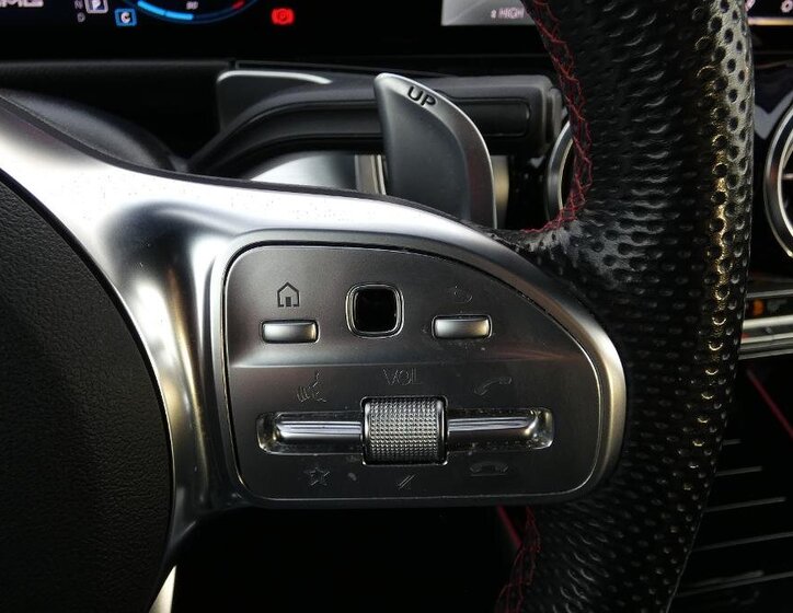 Mercedes-Benz GLB 12