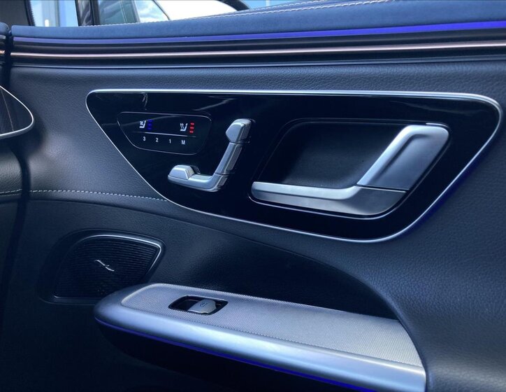 Mercedes-Benz EQE SUV / Terénní 0,0 215 kw