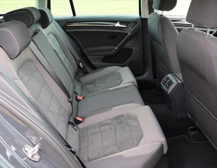 Volkswagen Golf Kombi 1,5 l 110 kw