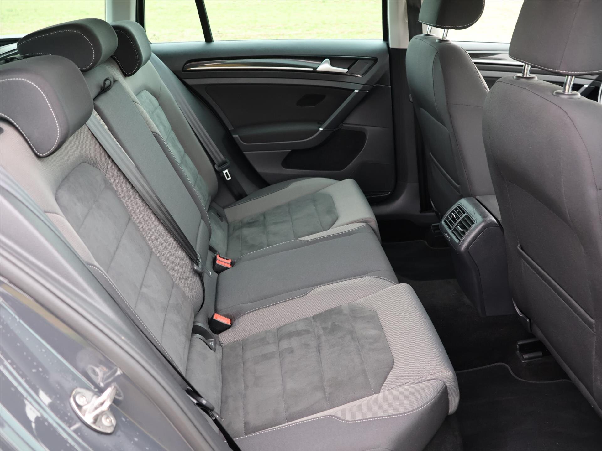 Volkswagen Golf Kombi 1,5 l 110 kw