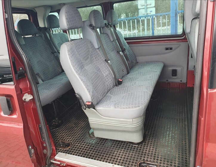 Ford Transit Kombi 2,2 l 81 kw