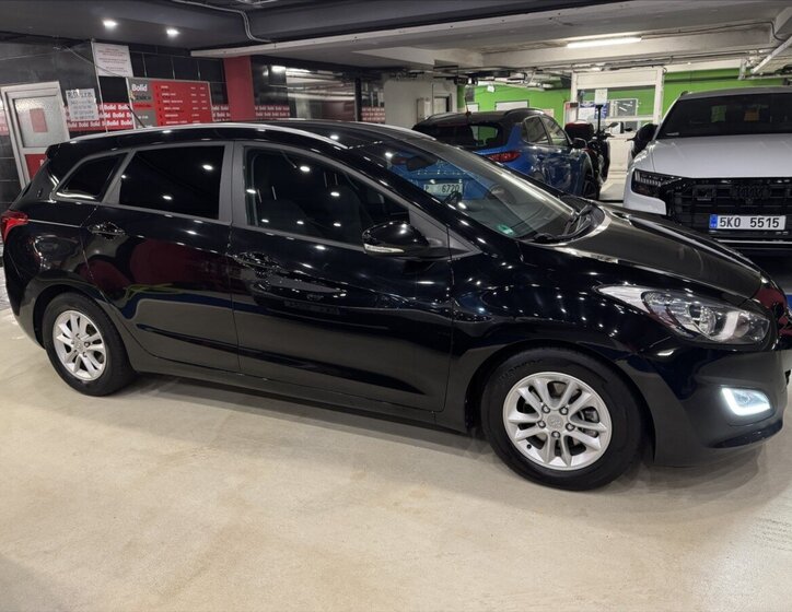 Hyundai i30 Kombi 1,6 l 81 kw