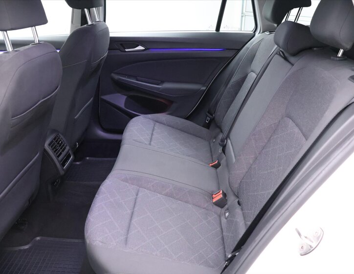 Volkswagen Golf Kombi 999,0 81 kw