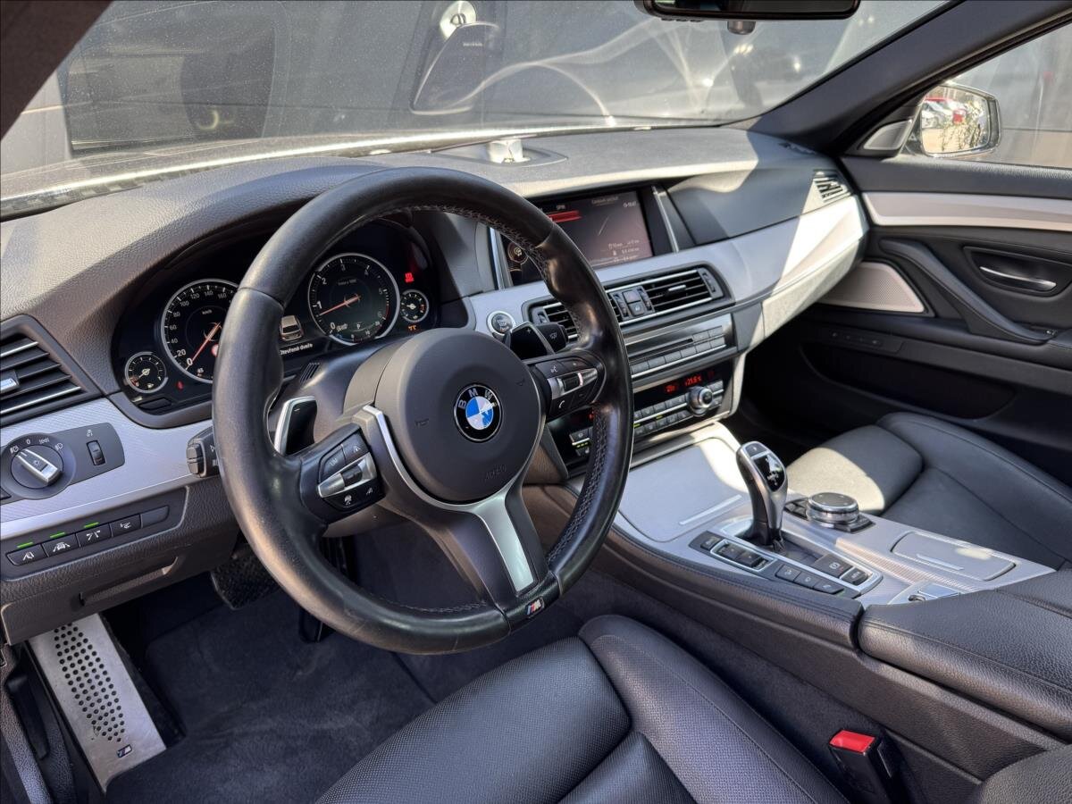 BMW Řada 5 Kombi 3,0 l 230 kw