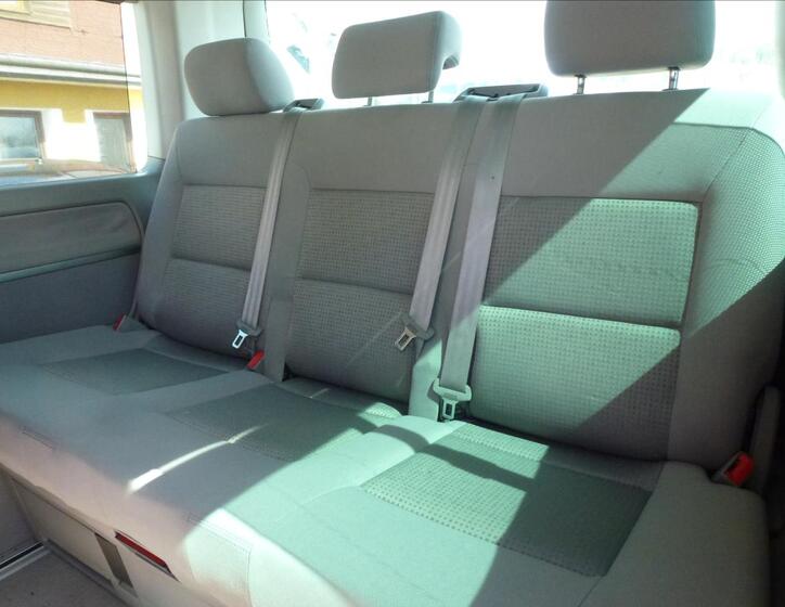Volkswagen Multivan 19