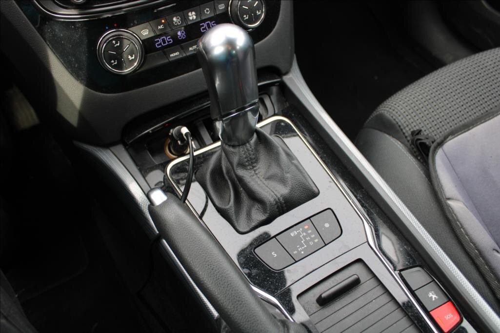 Peugeot 508 Kombi 2,0 l 120 kw