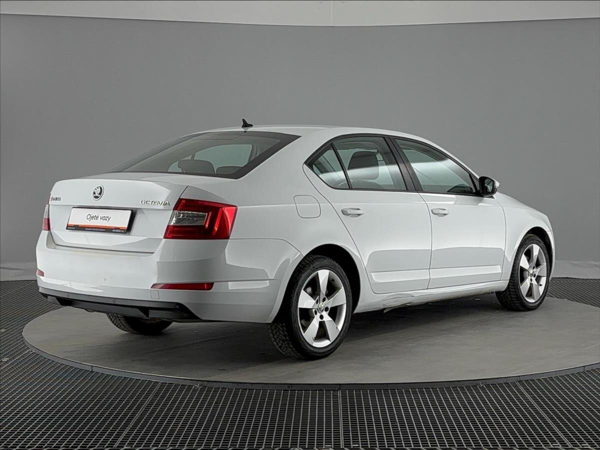 Škoda Octavia Liftback 2,0 l 110 kw