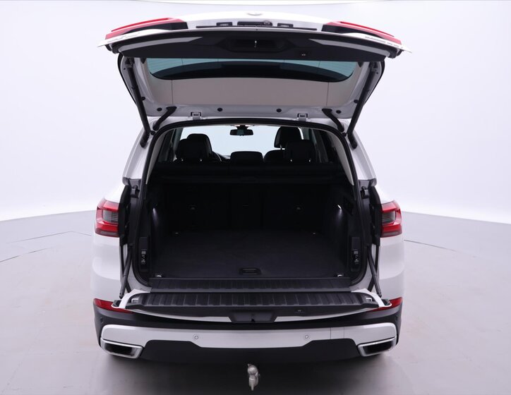 BMW X5 SUV / Terénní 3,0 l 245 kw