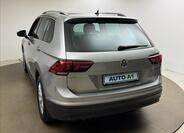 Volkswagen Tiguan 6