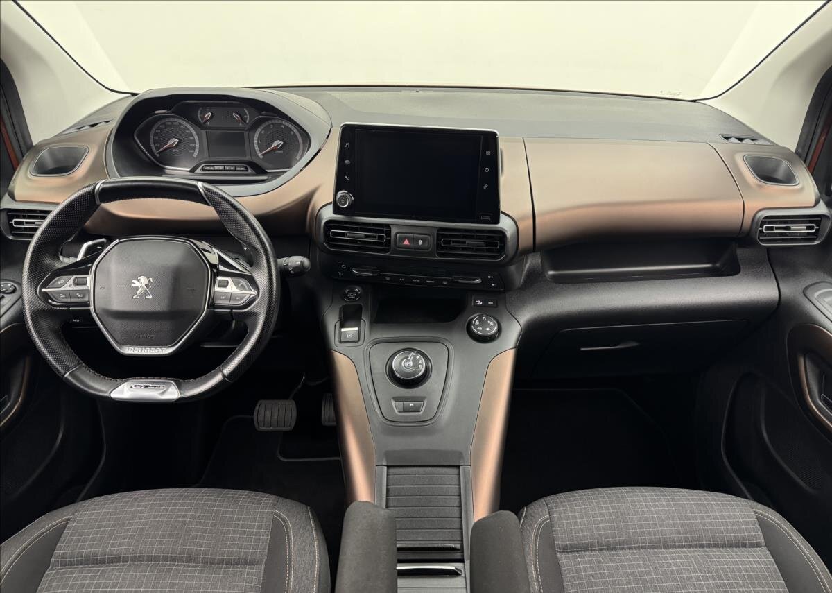 Peugeot Rifter MPV 1,5 l 96 kw