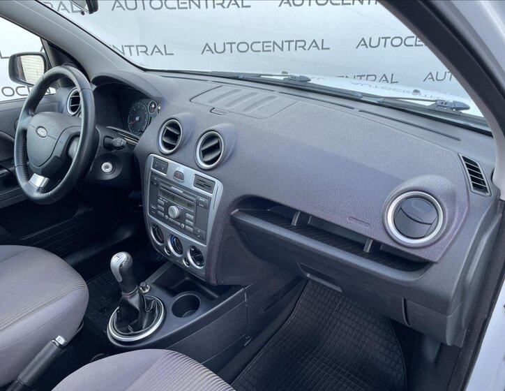 Ford Fusion Hatchback 1,4 l 59 kw