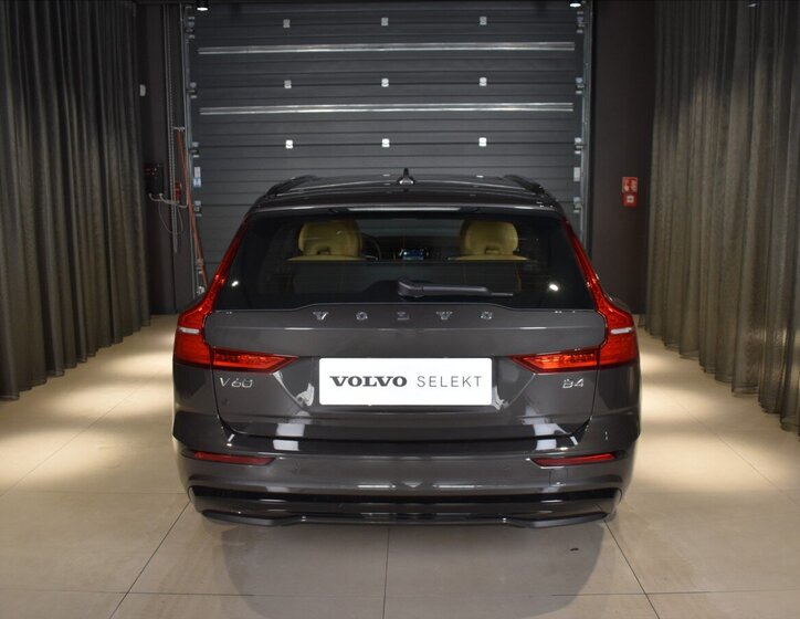 Volvo V60 Kombi 2,0 l 145 kw