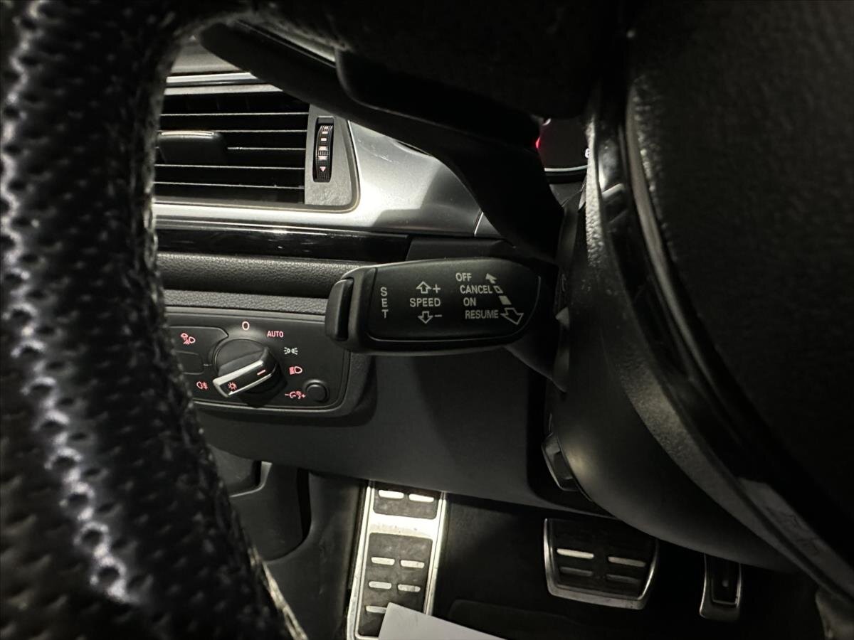 Audi A6 Sedan / Limuzína 3,0 l 230 kw