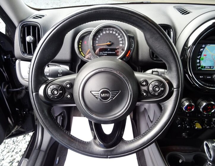 Mini Countryman Kombi 1,5 l 165 kw