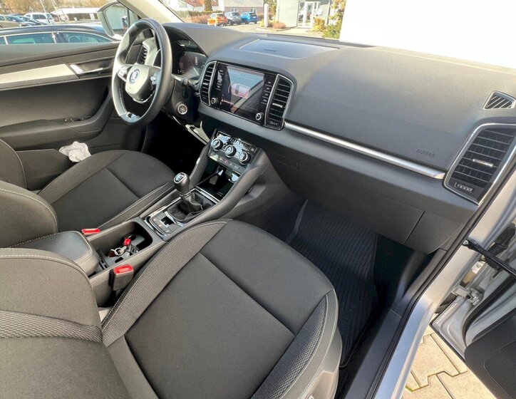 Škoda Karoq SUV / Terénní 1,5 l 110 kw