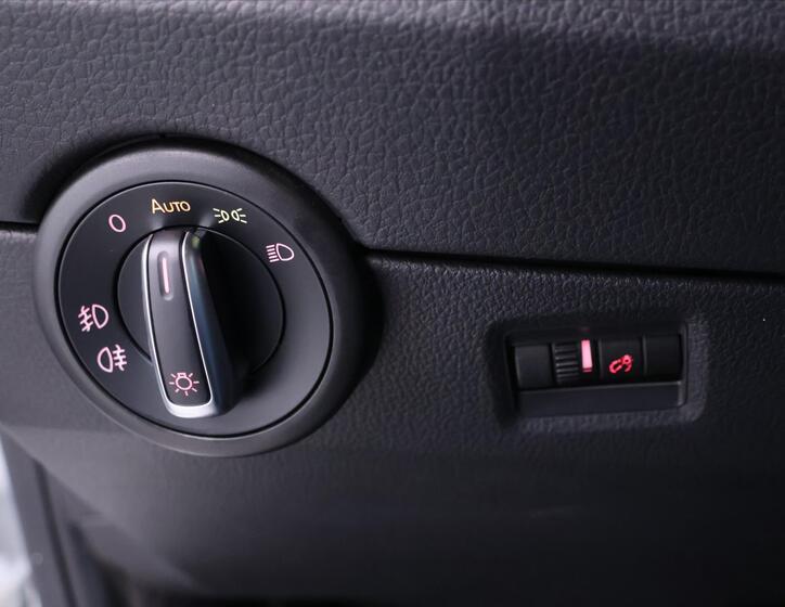 Volkswagen Multivan 15