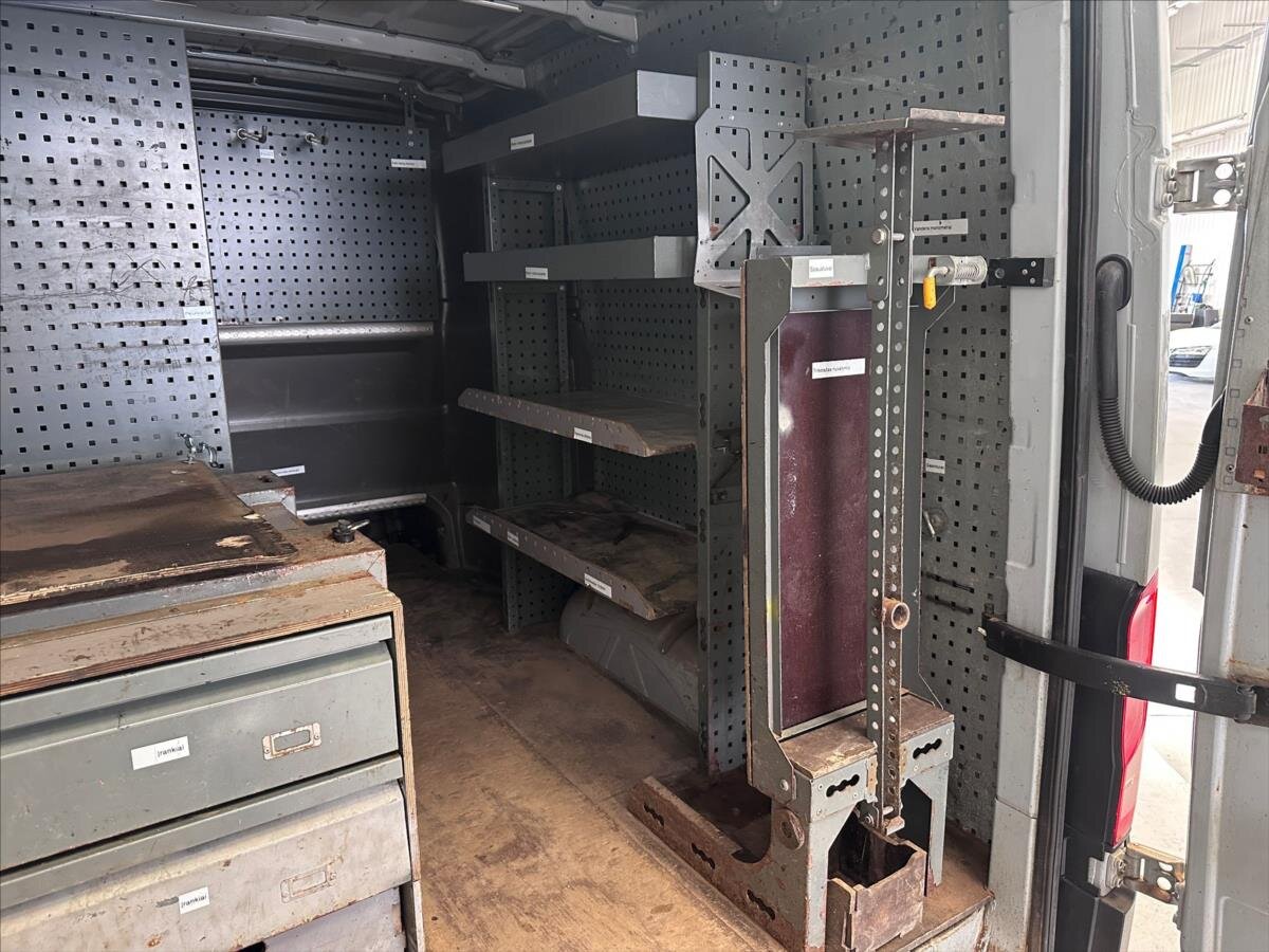 Volkswagen Crafter Skříň 2,0 l 103 kw