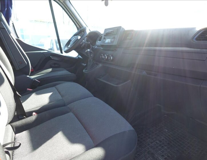 Renault Master Valník 2,3 l 120 kw