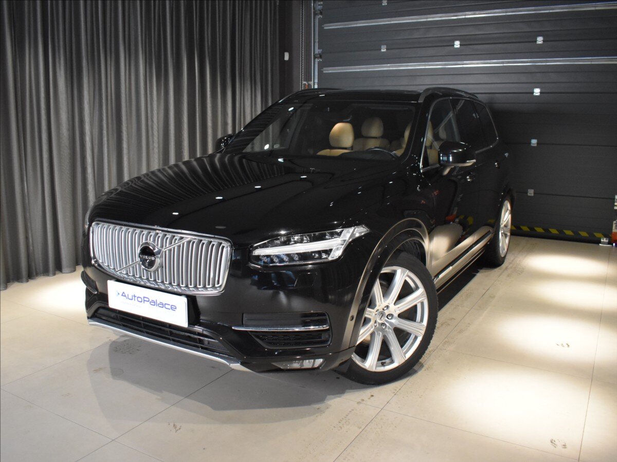 Volvo XC90 SUV 2,0 l 165 kw