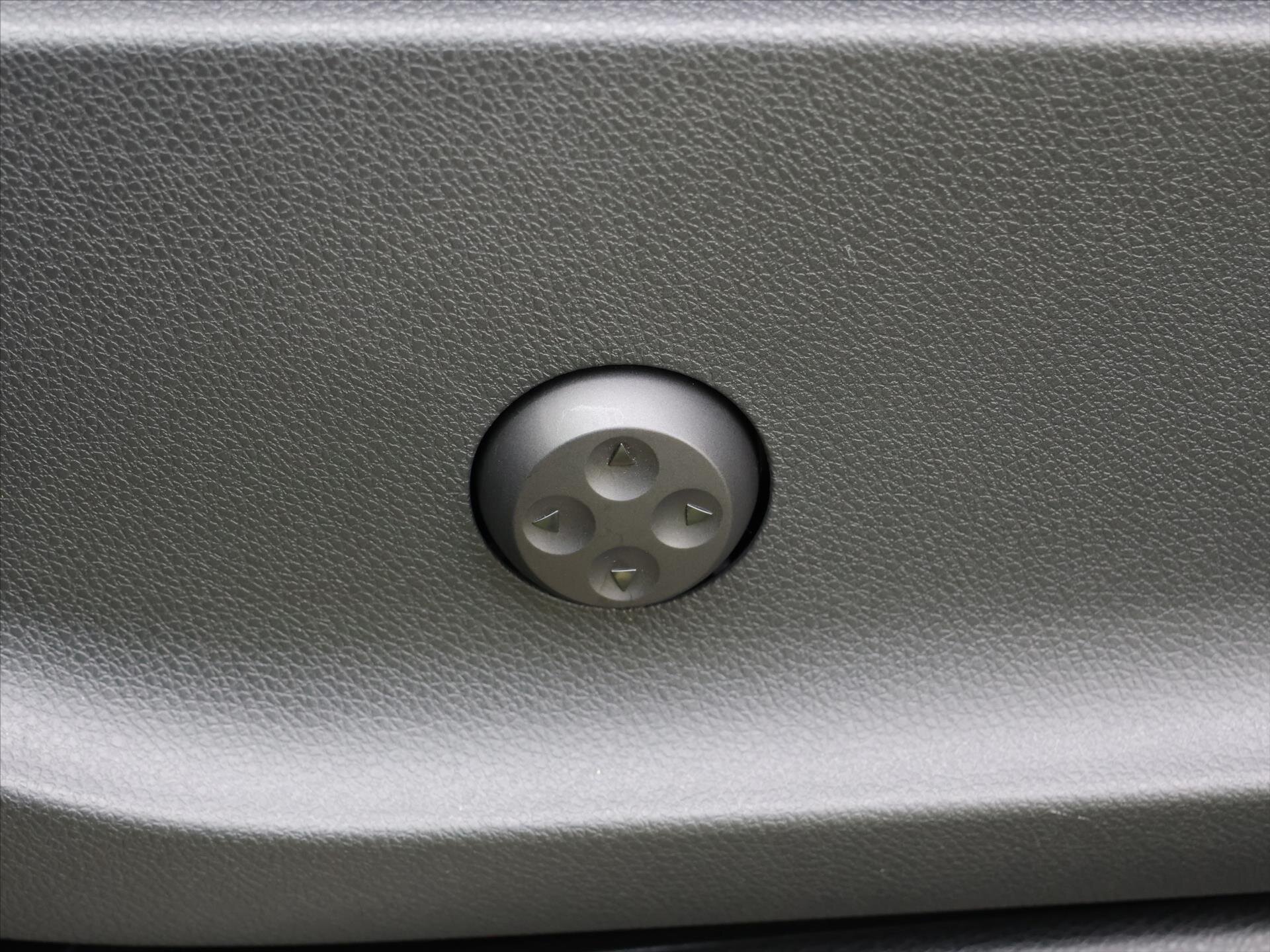 Mercedes-Benz Třídy V Kombi 2,0 l 174 kw