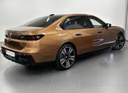 BMW i7 2