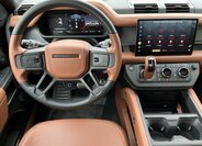 Land Rover Defender SUV / Terénní 4,4 l 467 kw