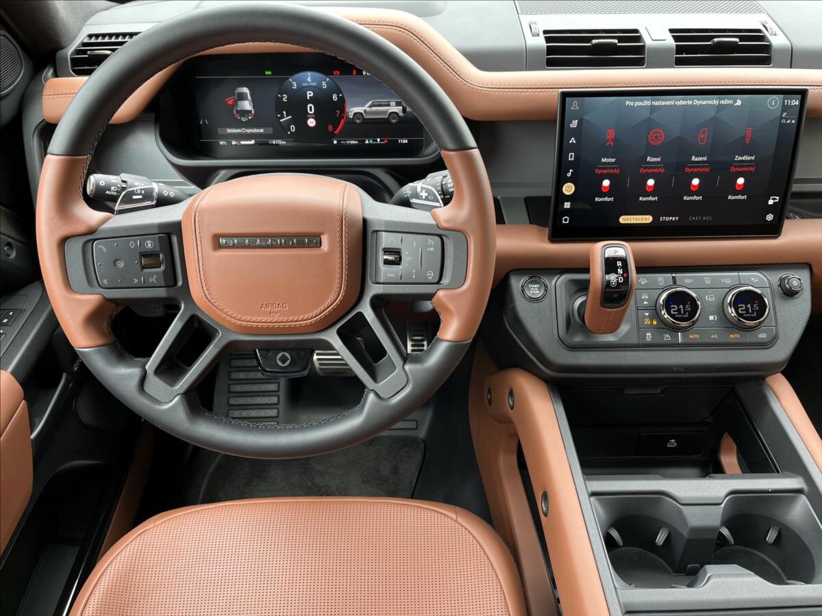 Land Rover Defender SUV / Terénní 4,4 l 467 kw